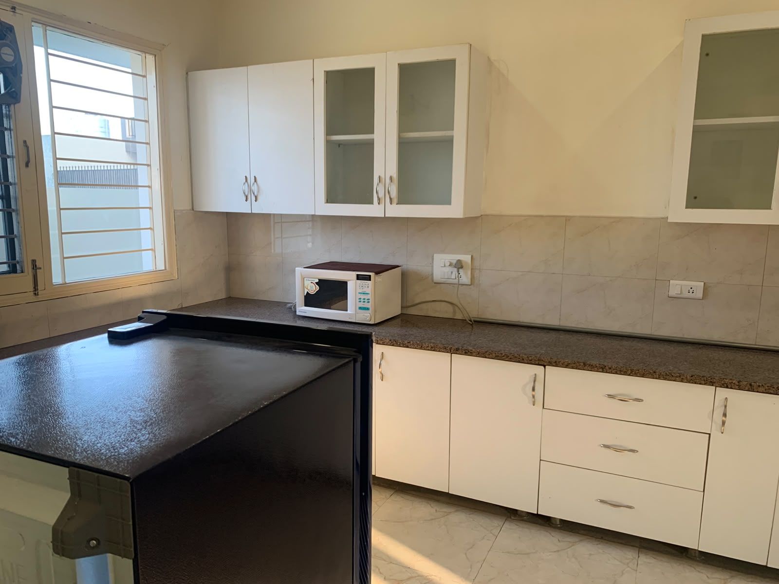 Comfort Stay kitchen